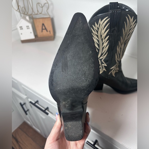 Penny Loves Kenny Black Western Cowboy Boots Women’s 6 Pointed Toe Embroided - Picture 6 of 7